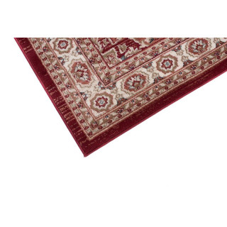 Tradicionalna rdeča preproga z vzorcem