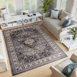 Tradicionalna siva vzorčasta preproga