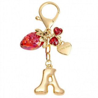 Zlati obesek s črko A in jagodo