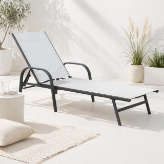 Črno-siv vrtni ležalnik z nastavljivim naslonjalom